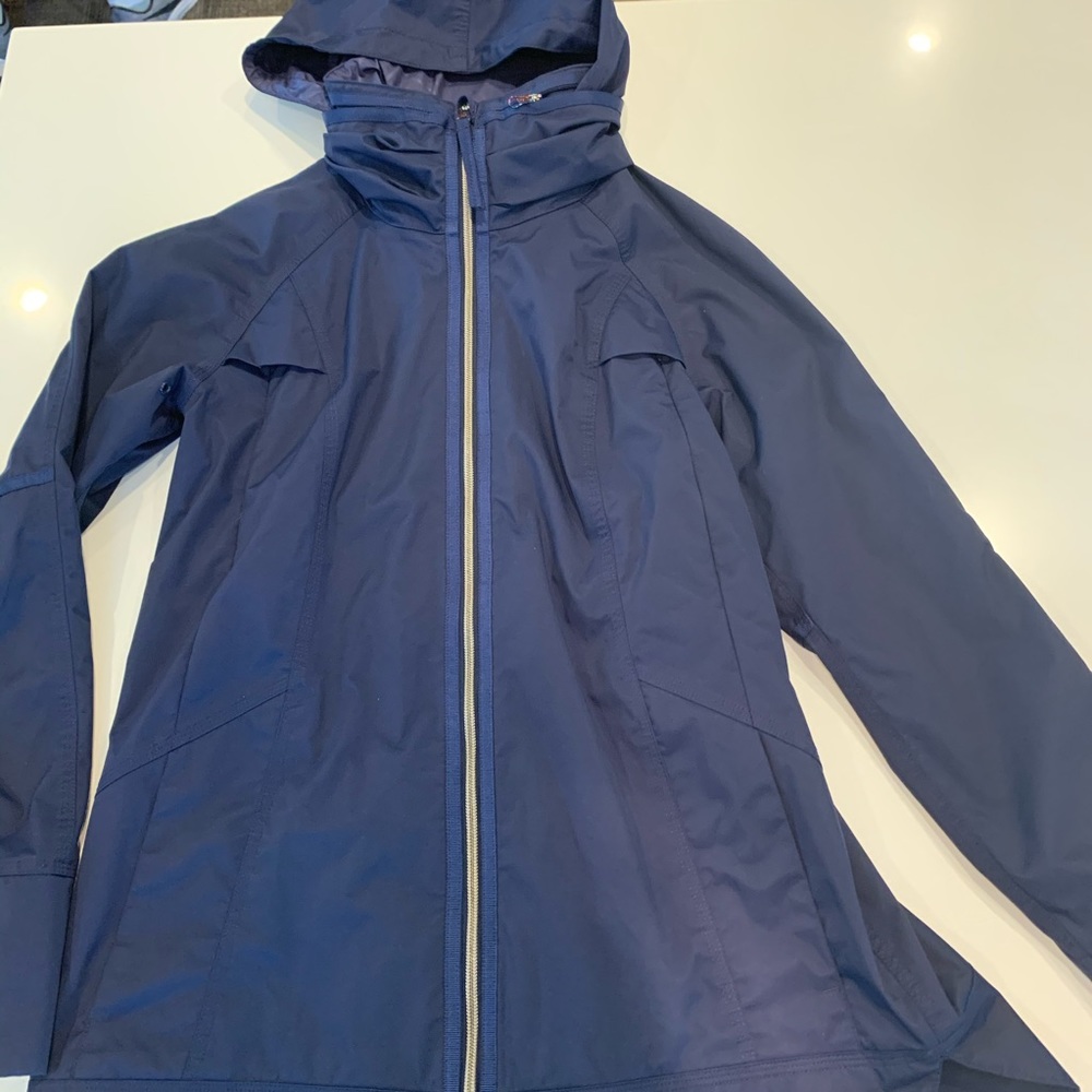 EUC Lululemon Fo Drizzle Rain Jacket